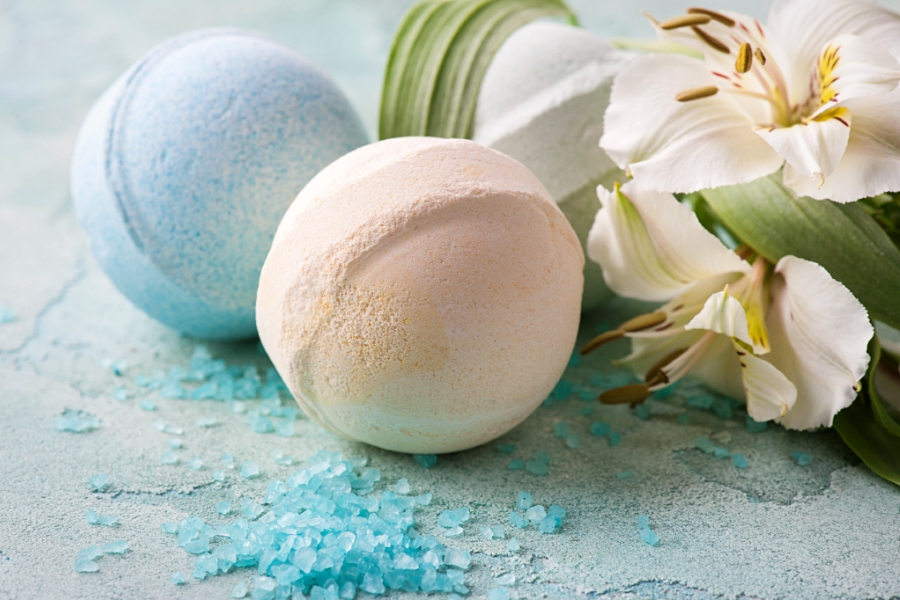Bathing in Cannabis: How to Make a Cannabis-Infused Bath Bomb